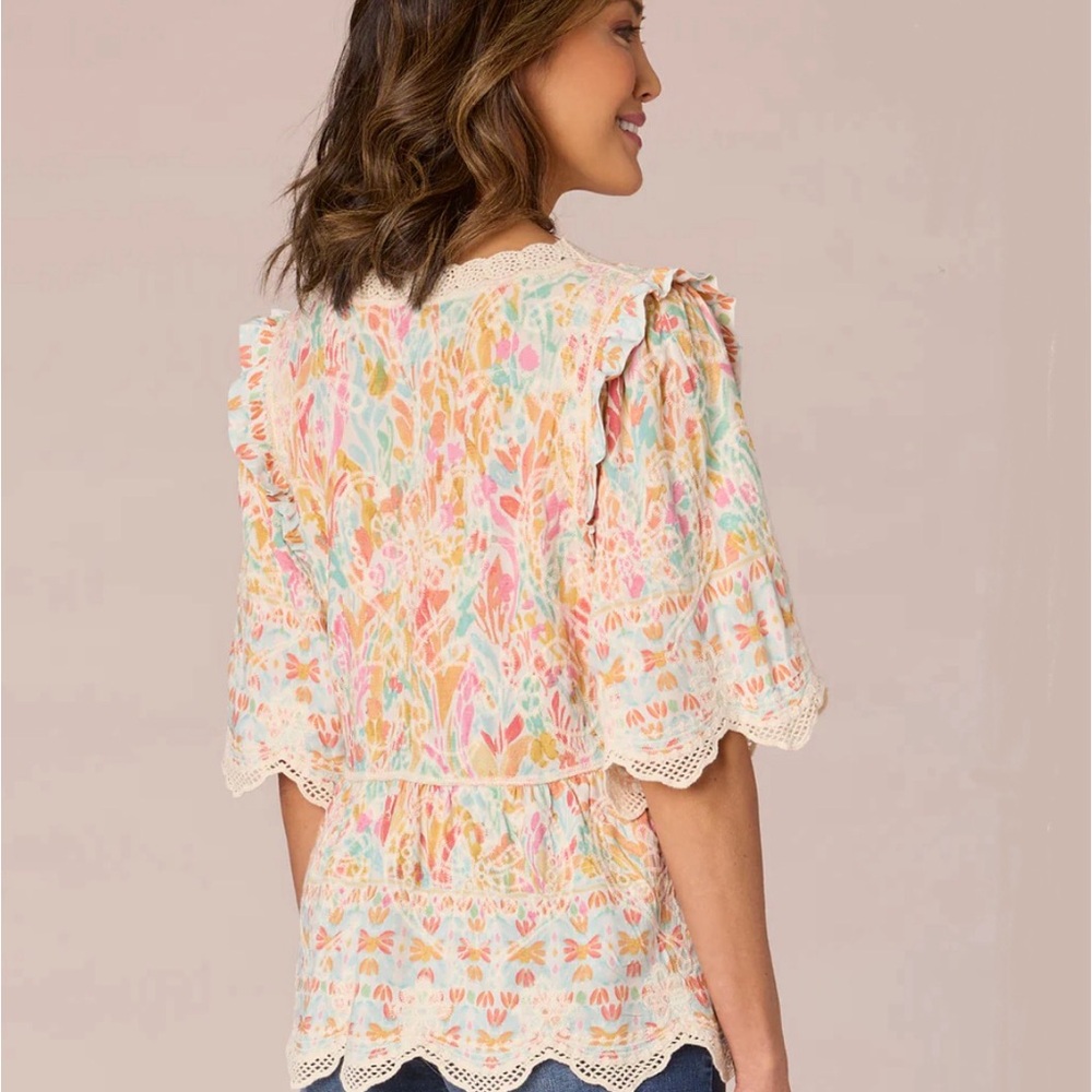 Democracy | NWOT - Woven Print Top w/ Crochet Border - Size XL - Picture 3 of 15